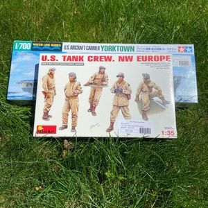 World War 2. Miniature models.  Lot of 12. Collectibles.   Make an OFFER